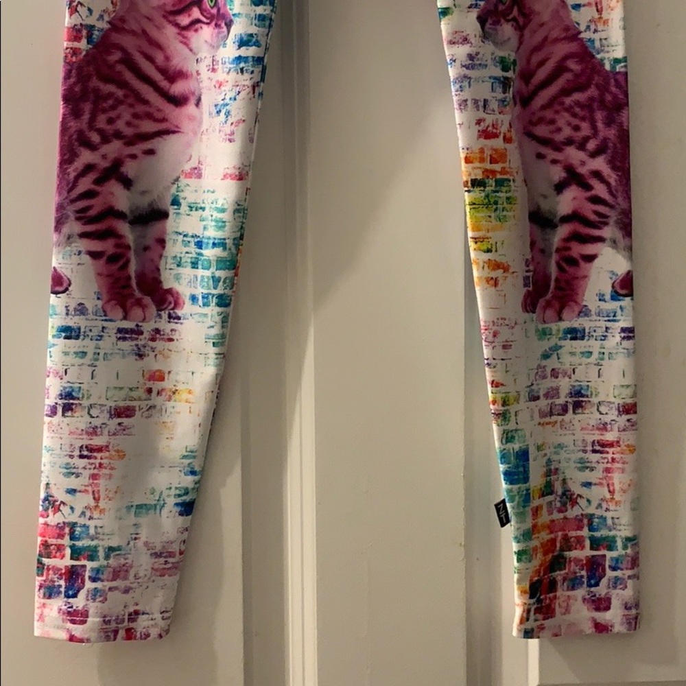 Terez Face Off Cat' Graphic Leggings - Picture 9 of 9